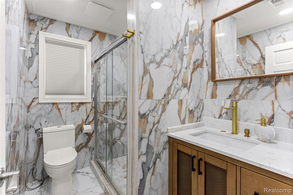 5908 Kinmore Street, Dearborn Heights, MI 48127 — Photo 36