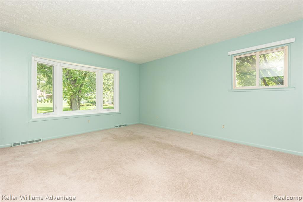4460 Welland Drive, West Bloomfield, MI 48323 — Photo 6