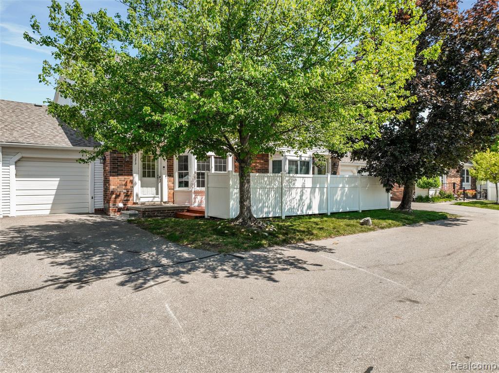 42253 Old Pond Circle, Plymouth, MI 48170 — Photo 20