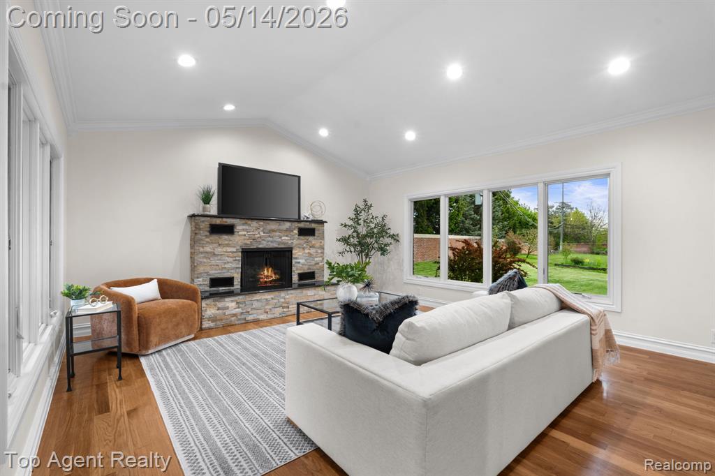 6739 White Pine Court, Bloomfield Hills, MI 48301 — Photo 15
