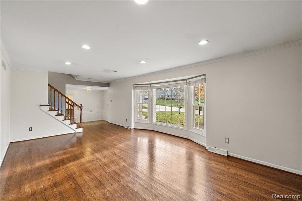 16490 OLD BEDFORD Road, Northville, MI 48168 — Photo 9
