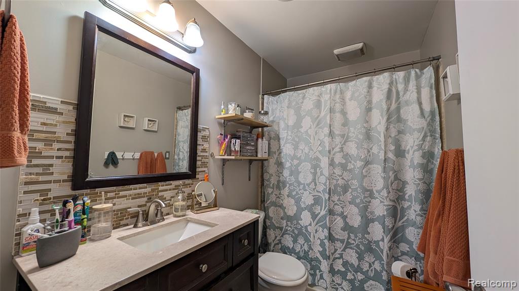 6085 Westdale Drive, Grand Blanc, MI 48439 — Photo 13