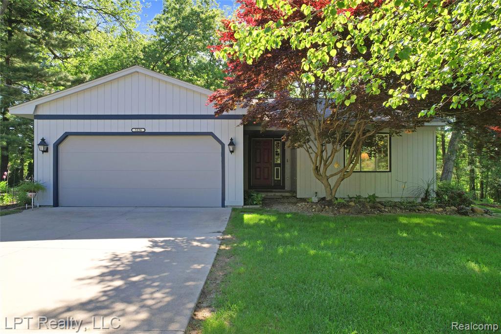 5236 Schlenker Road, Hamburg, MI — Photo 3