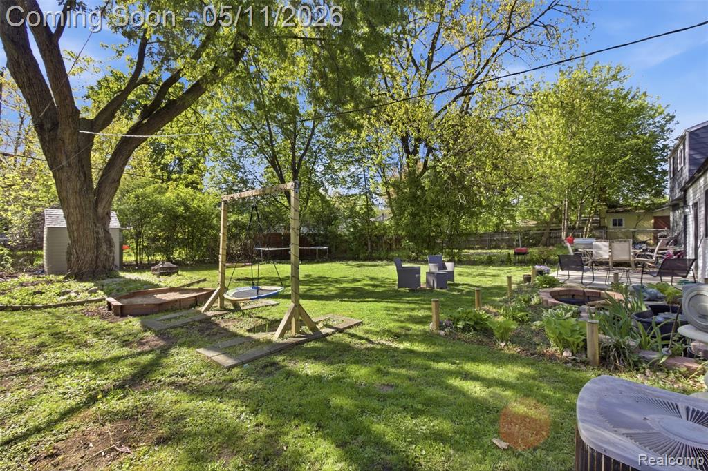 1722 Stephens Drive, Ypsilanti, MI 48198 — Photo 17