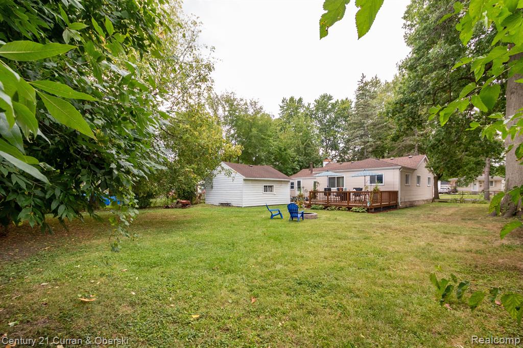 4417 BEDFORD Street, Dearborn Heights, MI 48125 — Photo 28