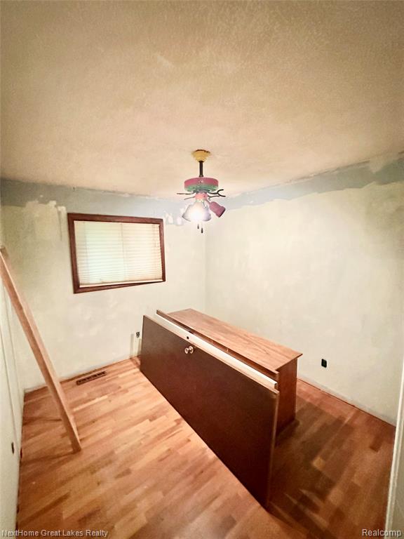 5435 Mancelona Drive, Grand Blanc, MI 48439 — Photo 9