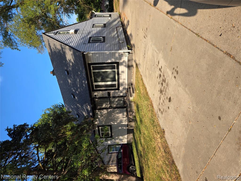 6137 McGuire Avenue, Taylor, MI — Photo 2