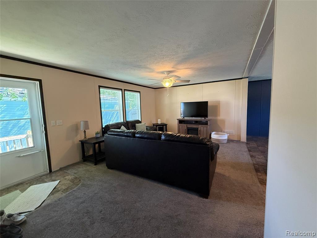 1101 Forest Lane, Columbus, MI — Photo 43