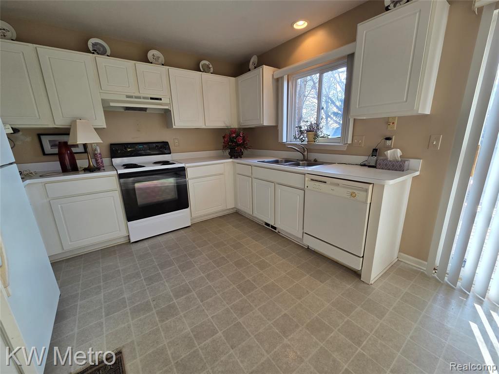 622 Macwilliams Lane, Royal Oak, MI 48067 — Photo 5