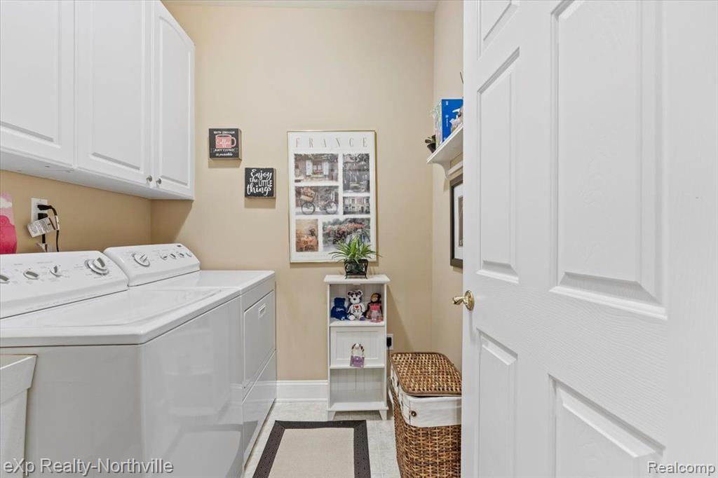 44593 BROADMOOR Circle N, Northville, MI 48168 — Photo 21