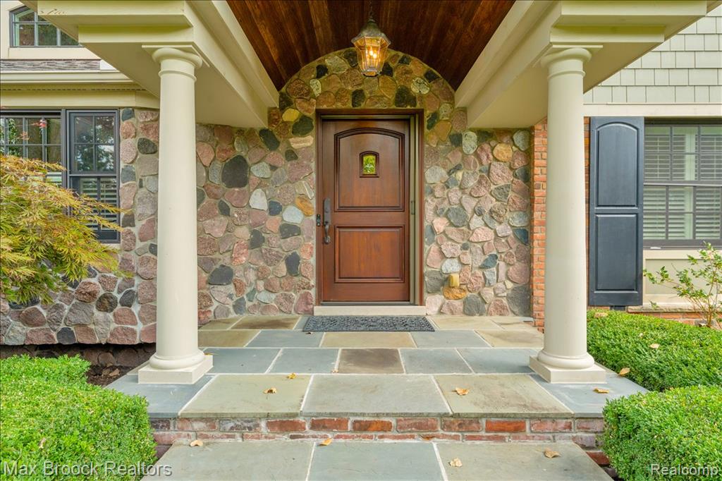 6287 Thorncrest Drive, Bloomfield Hills, MI 48301 — Photo 7