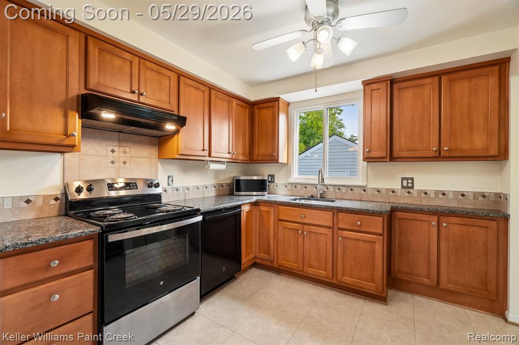 20620 Alger Street, Saint Clair Shores, MI 48080 — Photo 9