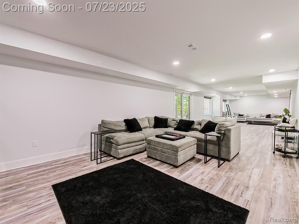 6590 Pembridge Hill, West Bloomfield, MI — Photo 28