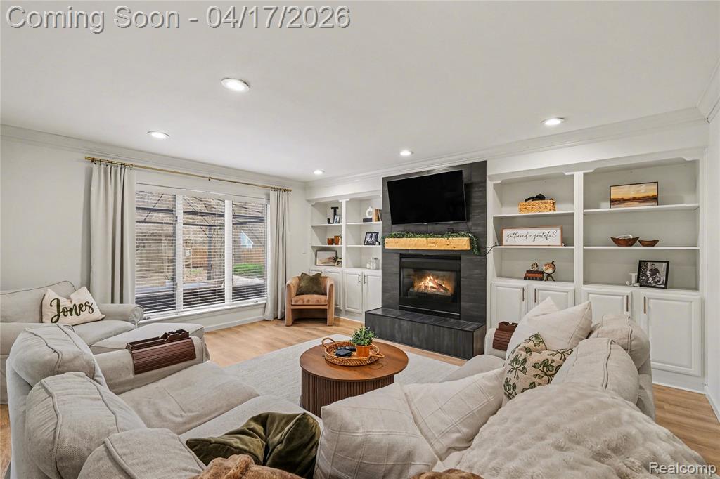 2228 Lost Creek Drive, Flushing, MI 48433 — Photo 12