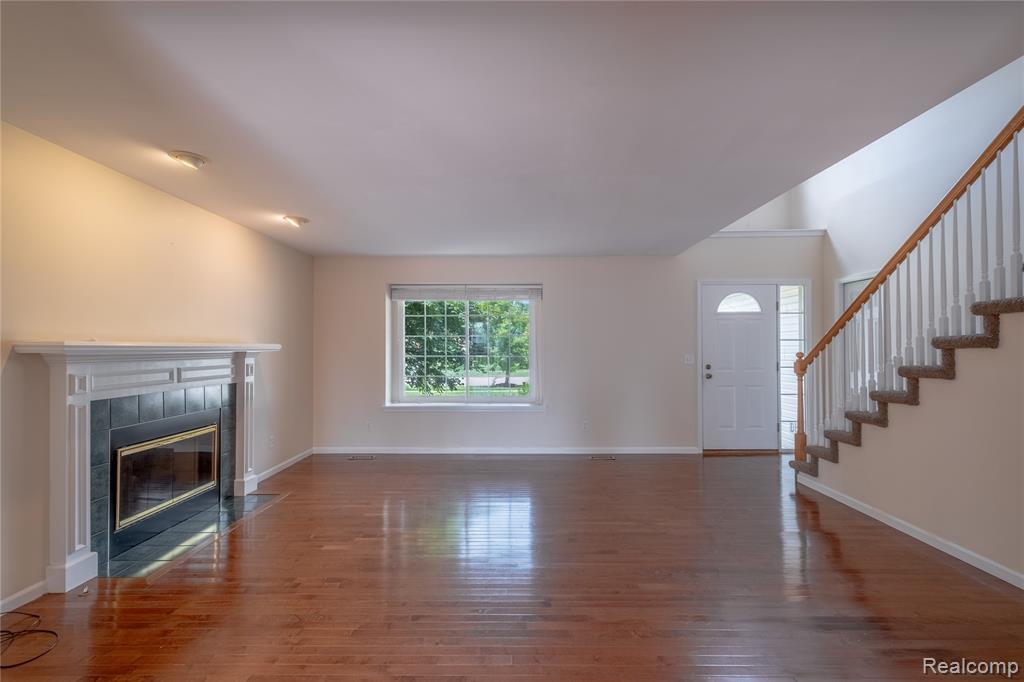 8454 Deer Field Drive, Davison, MI 48423 — Photo 7