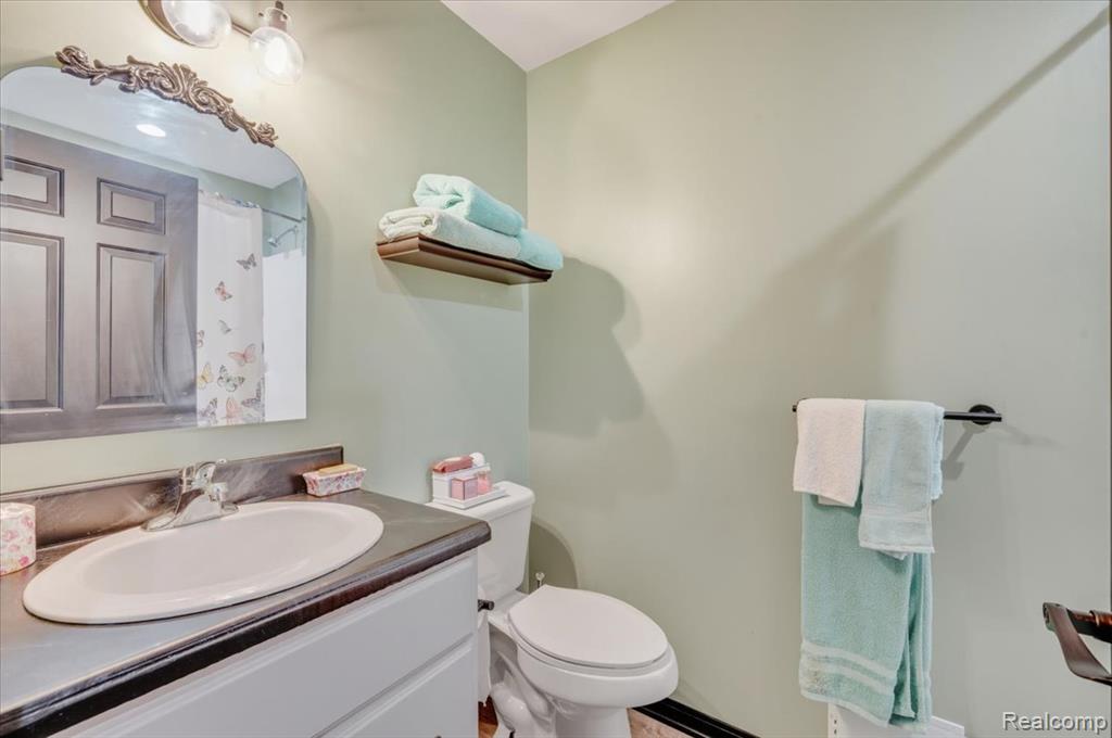 6052 Belmont Court, Grand Blanc, MI 48439 — Photo 25