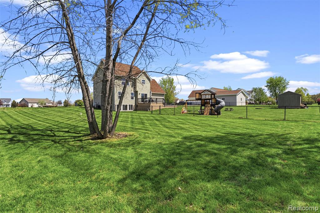 4357 Drake Drive, Swartz Creek, MI 48473 — Photo 45