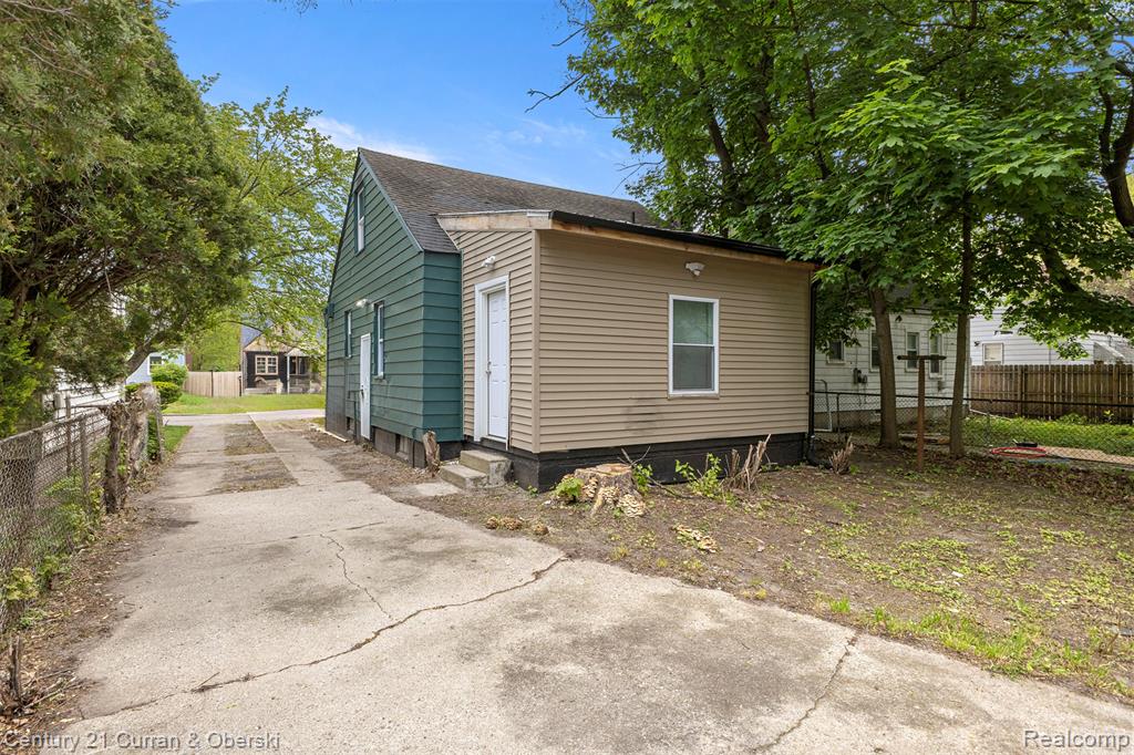 19445 Prevost Street, Detroit, MI 48235 — Photo 29