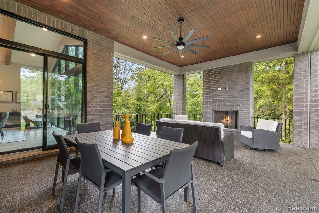 31011 Pioneer Avenue, Bingham Farms, MI 48025 — Photo 19
