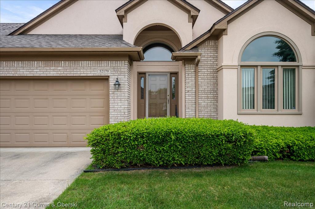 52179 Sawmill Creek Drive, Macomb, MI 48042 — Photo 2