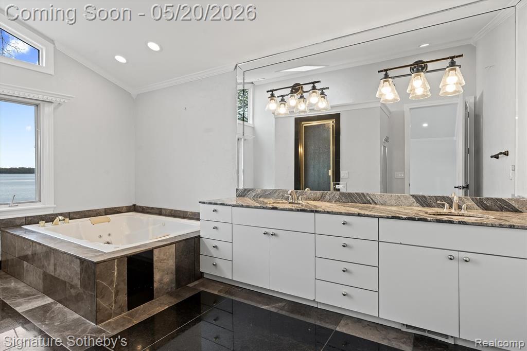 727 McDougal Drive, Waterford, MI 48327 — Photo 32