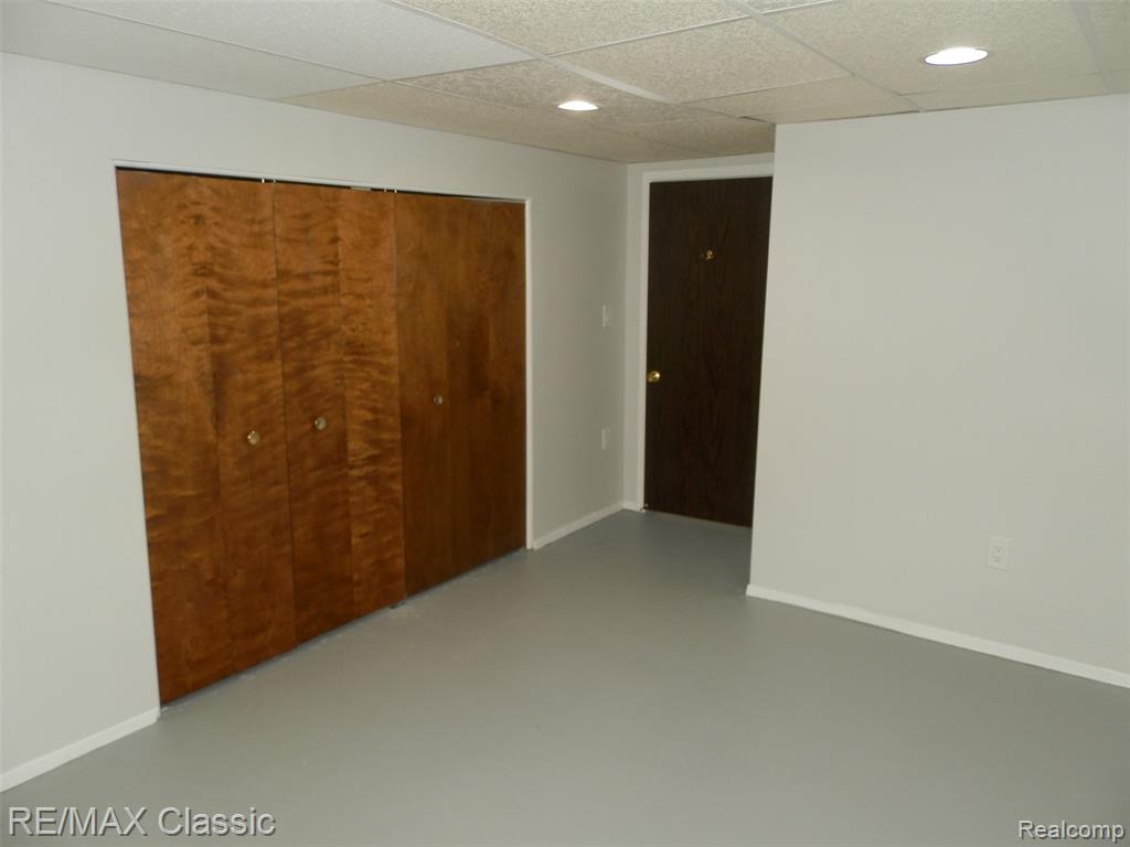 9374 PATTON Street, Livonia, MI 48150 — Photo 21