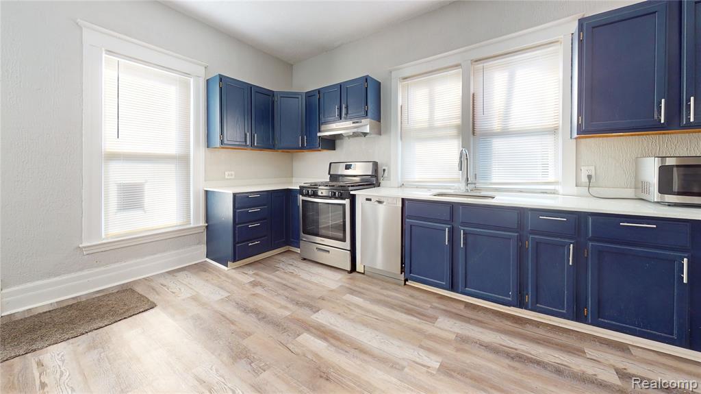76 Willard Street, Pontiac, MI 48342 — Photo 2