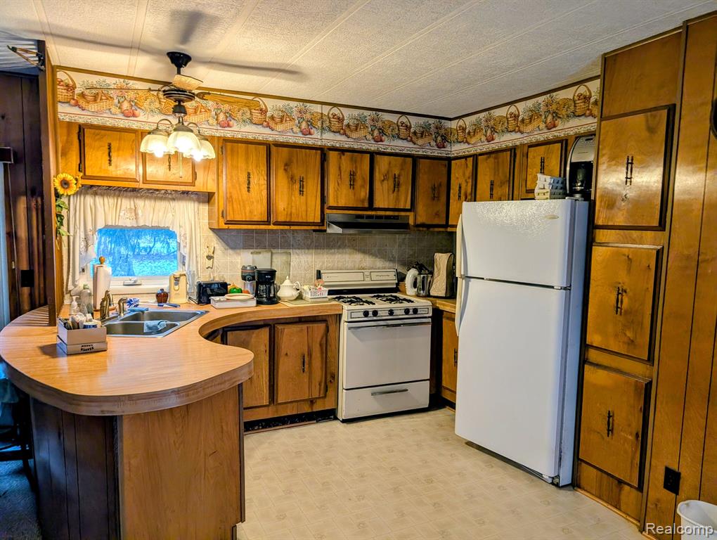 6669 WELCH Road, Port Austin, MI 48467 — Photo 4