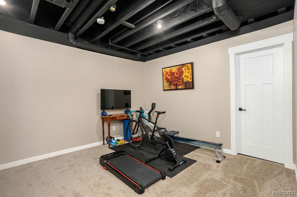 58790 SELLA Drive, South Lyon, MI 48178 — Photo 32
