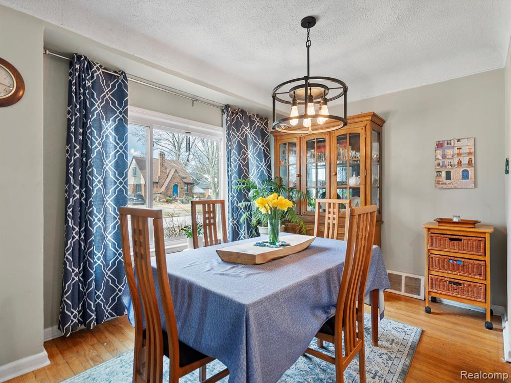 721 HELENE Avenue, Royal Oak, MI 48067 — Photo 5