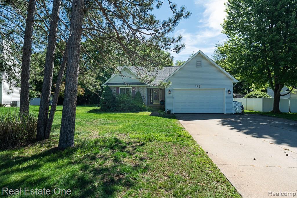 1081 Clearview Drive, Oxford, MI 48371 — Photo 34