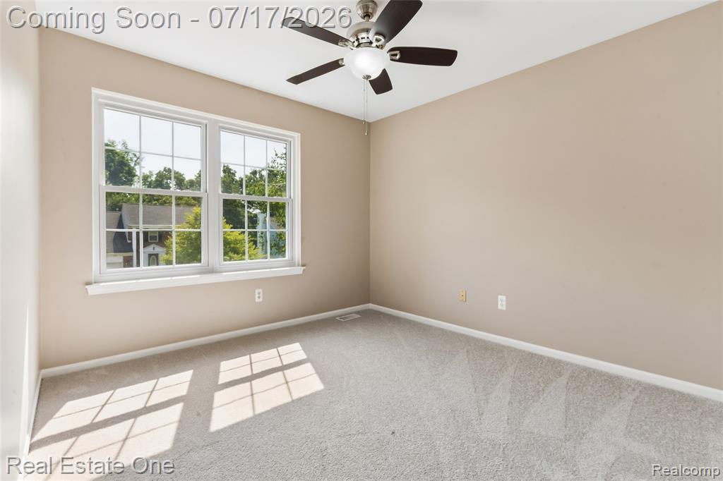 763 Whitney Drive, Rochester Hills, MI 48307 — Photo 20
