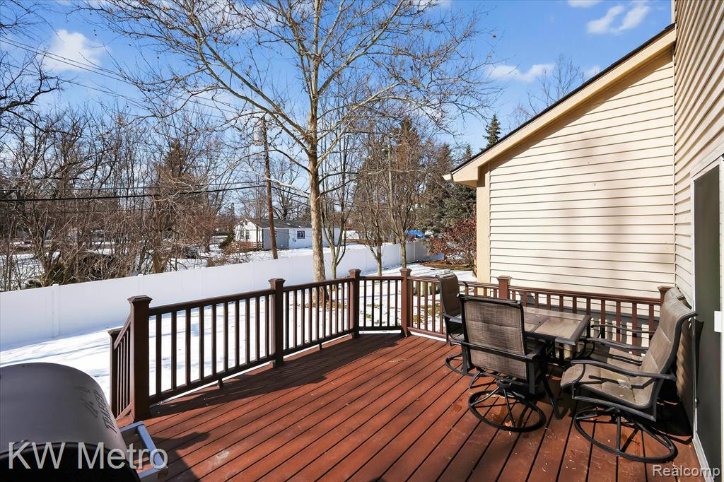 8181 Springdale Drive, White Lake, MI — Photo 39