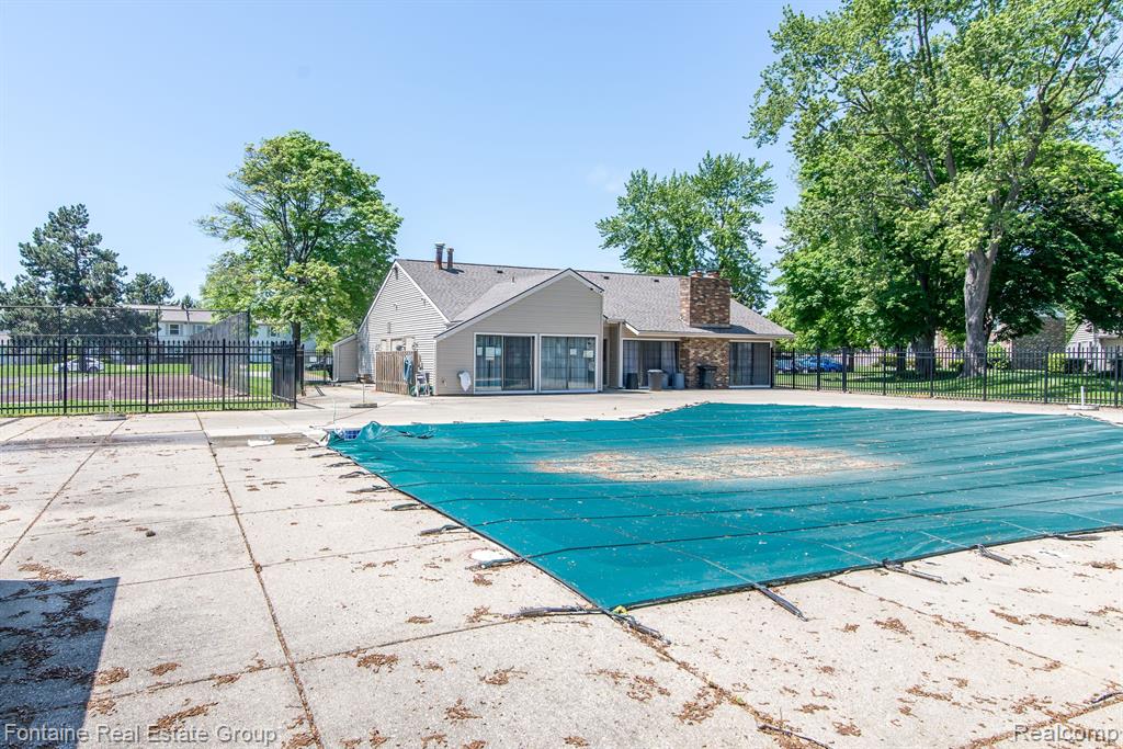 24606 BASHIAN Drive, Novi, MI — Photo 31
