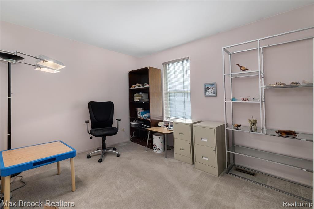 5495 Kingsfield Drive, West Bloomfield, MI — Photo 26