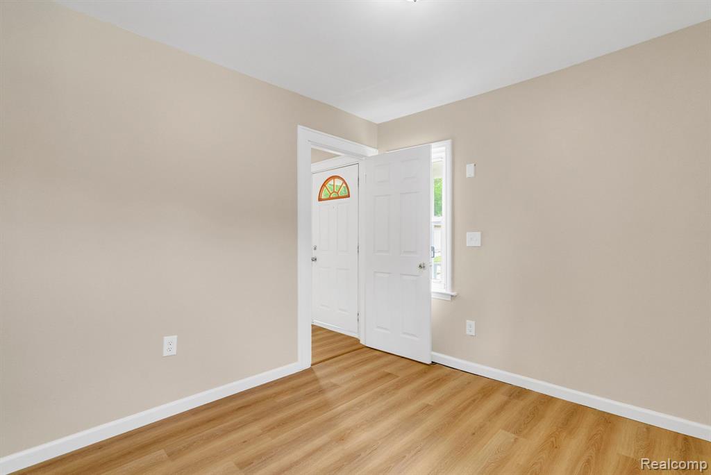 8716 Jewett Avenue, Warren, MI 48089 — Photo 20