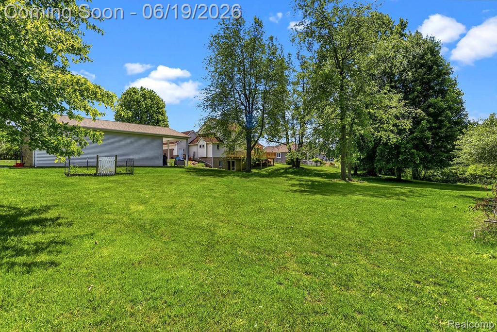 2867 Iris Lane, Hartland, MI 48353 — Photo 9