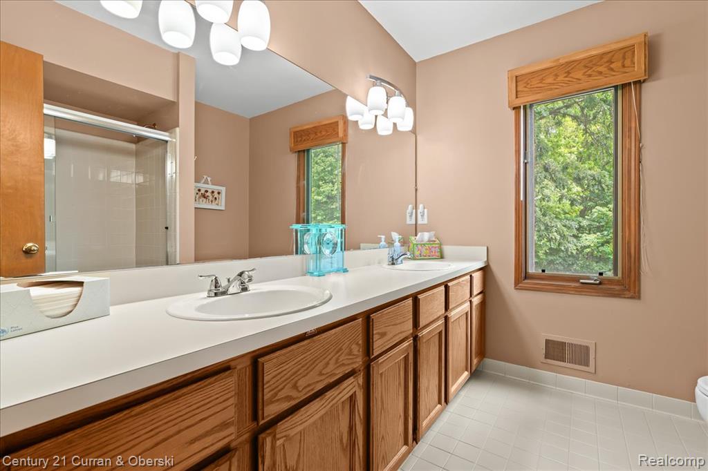 47126 Cider Mill Drive Drive, Novi, MI — Photo 25
