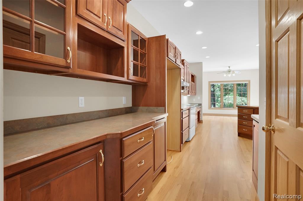9065 Moonlight Bay, Pinckney, MI 48169 — Photo 18