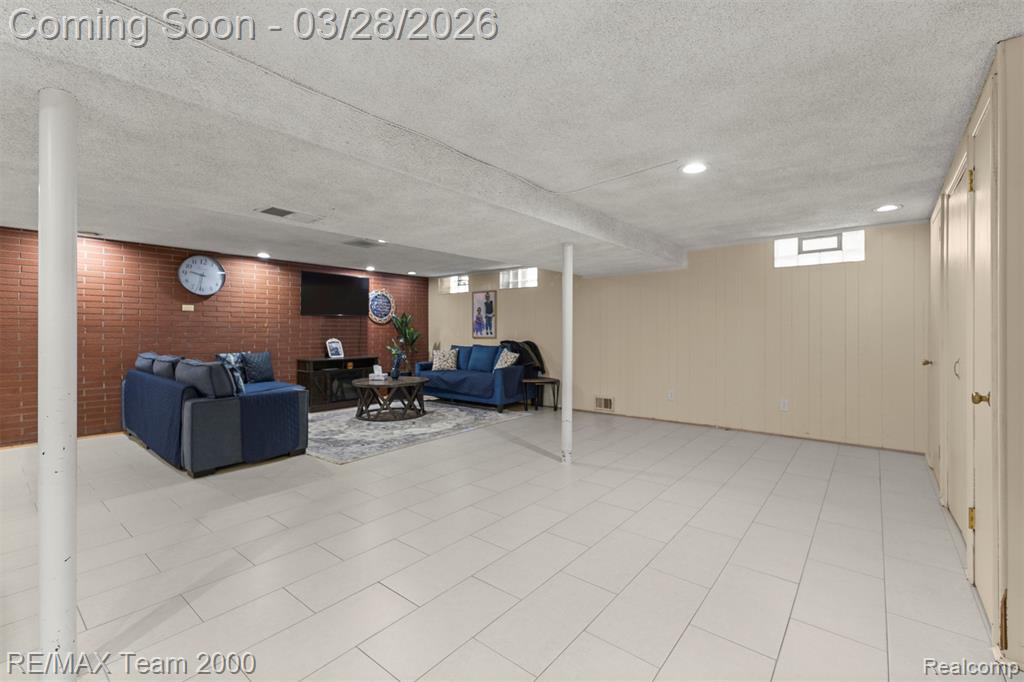7175 Amboy Street, Dearborn Heights, MI 48127 — Photo 27