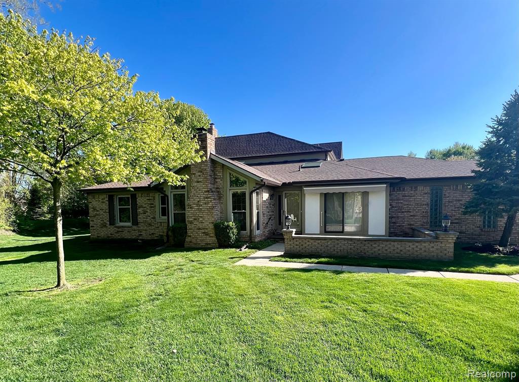 49421 Northwood, Shelby Twp, MI 48315 — front exterior