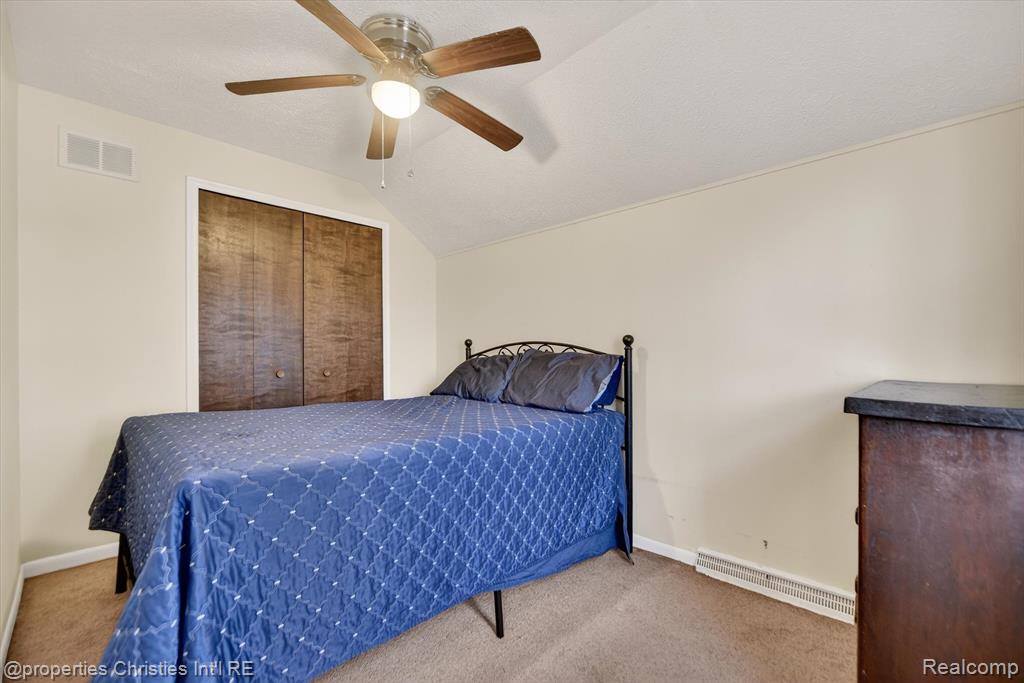 416 Lake Street, Howell, MI 48843 — Photo 13