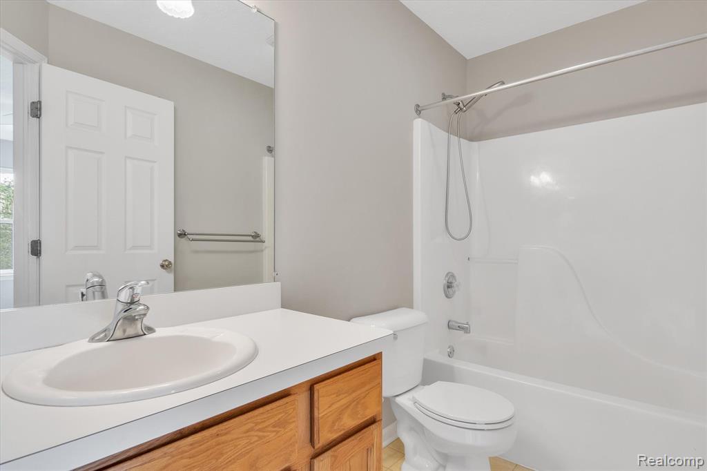 3601 MEADOW GROVE Trail, Ann Arbor, MI 48108 — Photo 39