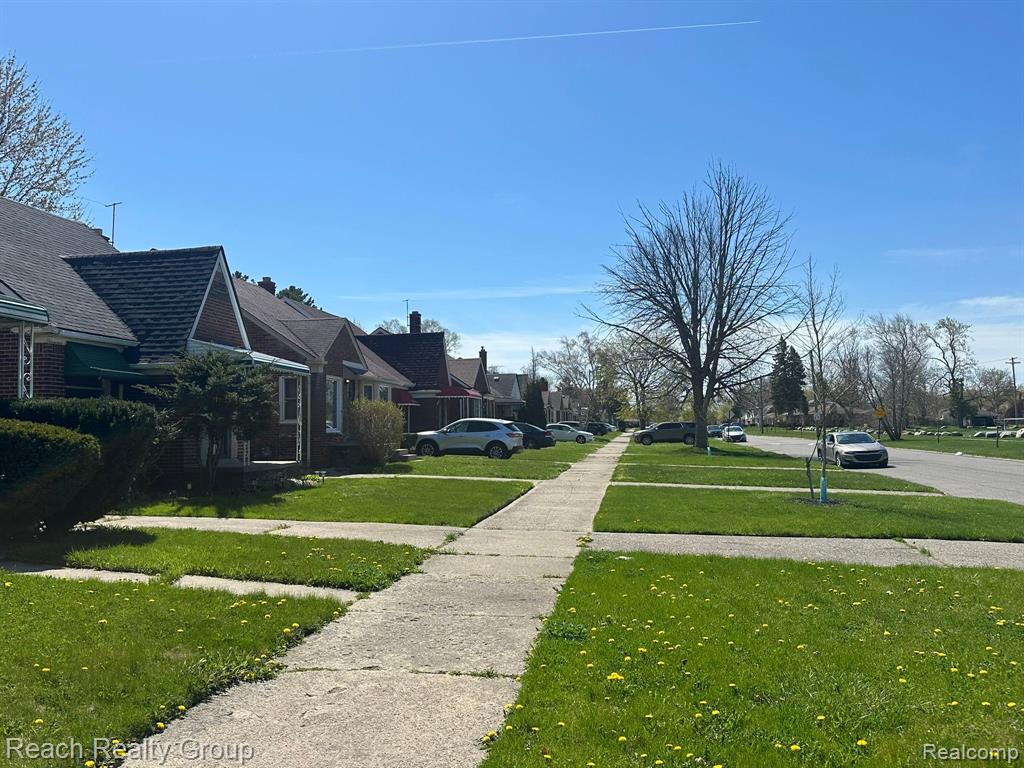19403 MOENART Street - Photo 5
