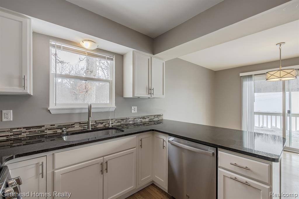 12749 Shaffer Road, Davisburg, MI 48350 — Photo 16