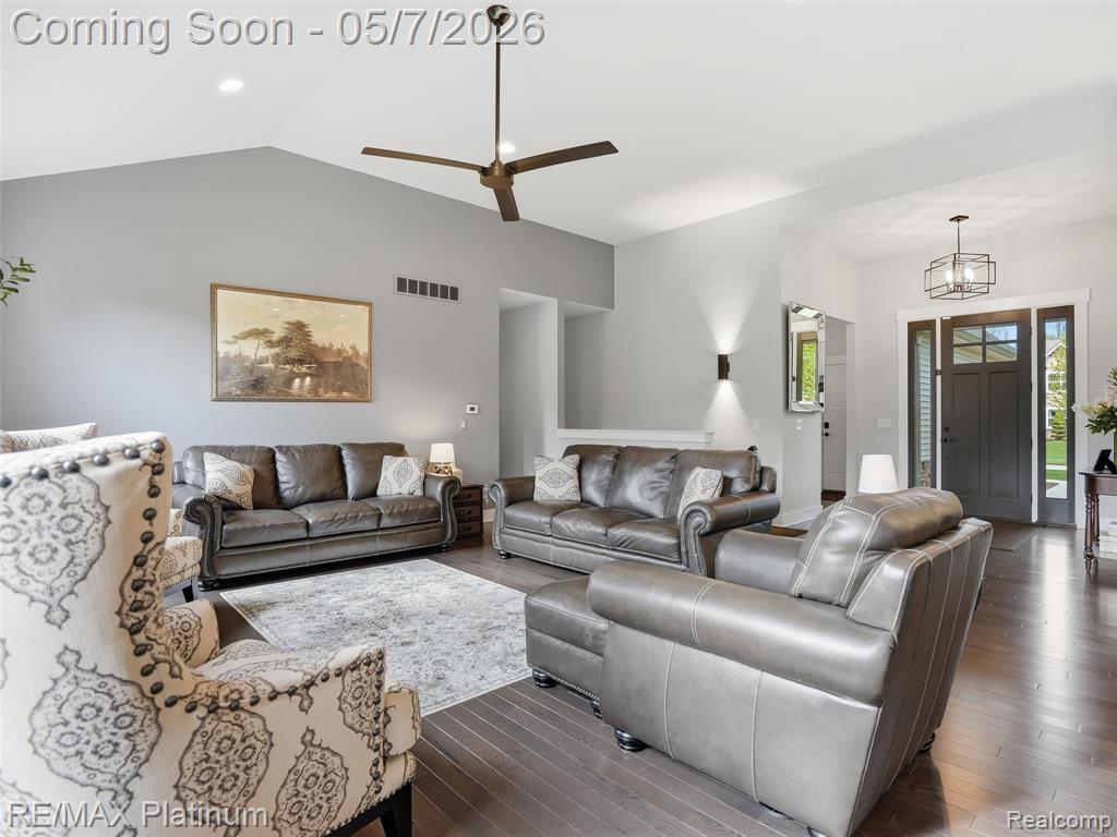 16413 Carrie Lane, Fenton, MI 48430 — Photo 13
