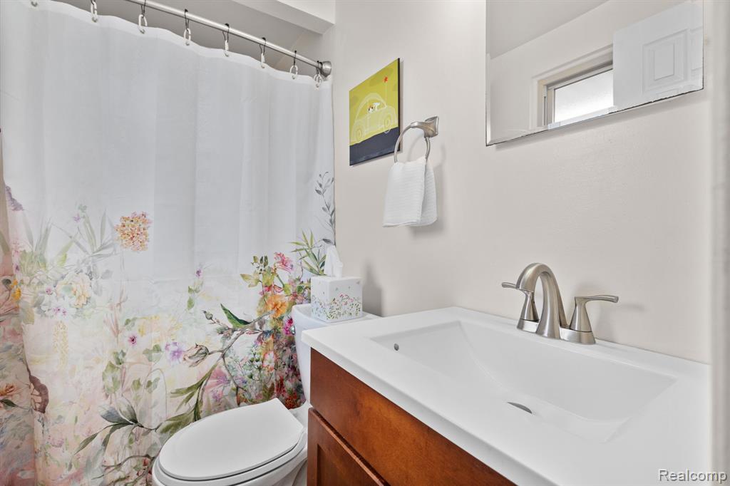 44089 Harsdale Drive, Canton, MI 48187 — Photo 52