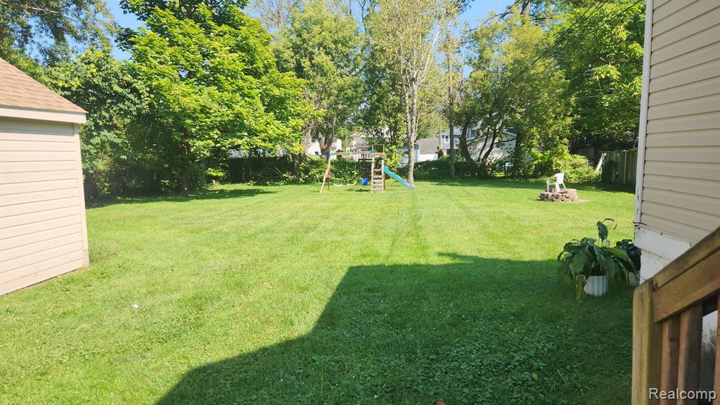 98 ELDREDGE Street, Mount Clemens, MI 48043 — Photo 3
