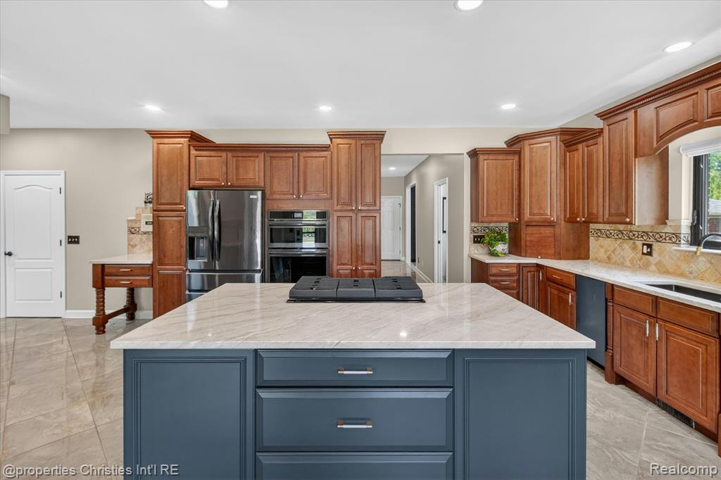 6223 Valleyfield Drive, Plymouth, MI 48170 — Photo 20