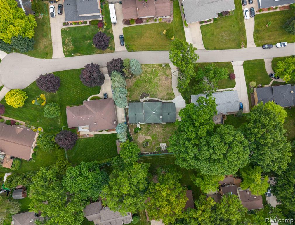 6742 Canterbury Court, Shelby Twp, MI 48316 — Photo 50